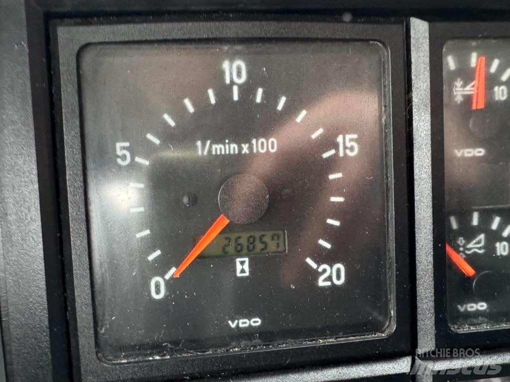 CLAAS Mega 350 Leikkuupuimurit