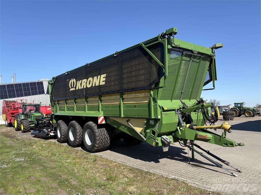 Krone TX 560 Keräävät noukinvaunut ja silppurivaunut