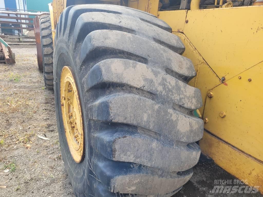 CAT 980 B Pyöräkuormaajat