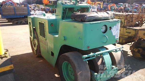 Sakai TG25 Nurmikkojyrät