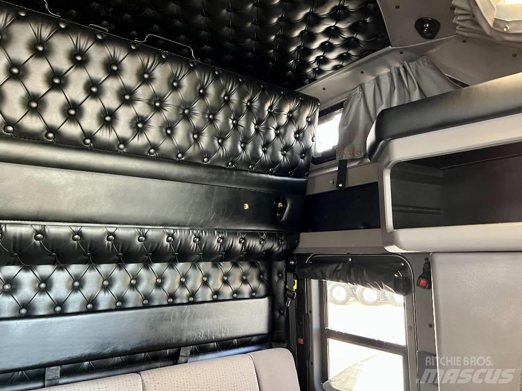 Kenworth T 800 Vetopöytäautot