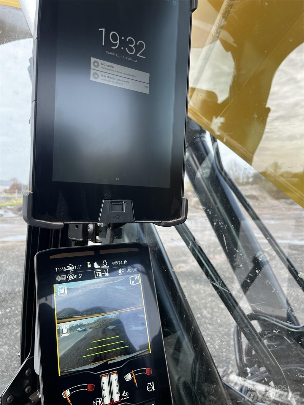 CAT 320 Telakaivukoneet