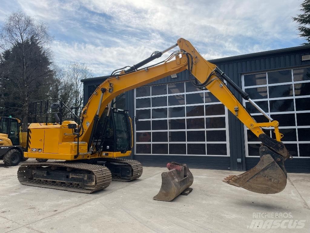 JCB 131 X Telakaivukoneet