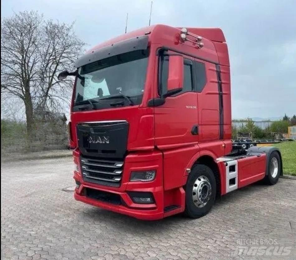 Shacman truck head Sora- ja kippiperävaunut