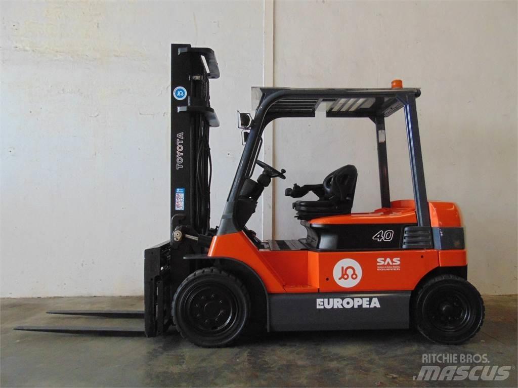 Toyota 7FBMF40 Sähkötrukit
