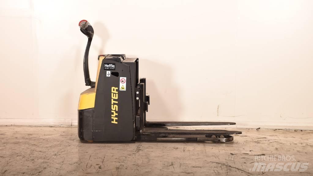 Hyster S2.4HBE Lavansiirtotrukit