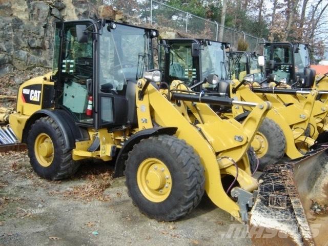 CAT 906 M Pyöräkuormaajat
