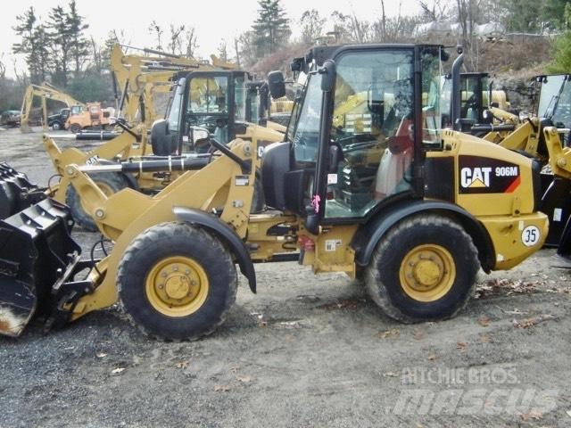 CAT 906 M Pyöräkuormaajat