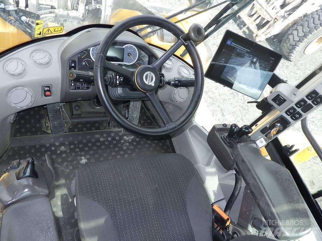 Volvo L 220 H Pyöräkuormaajat