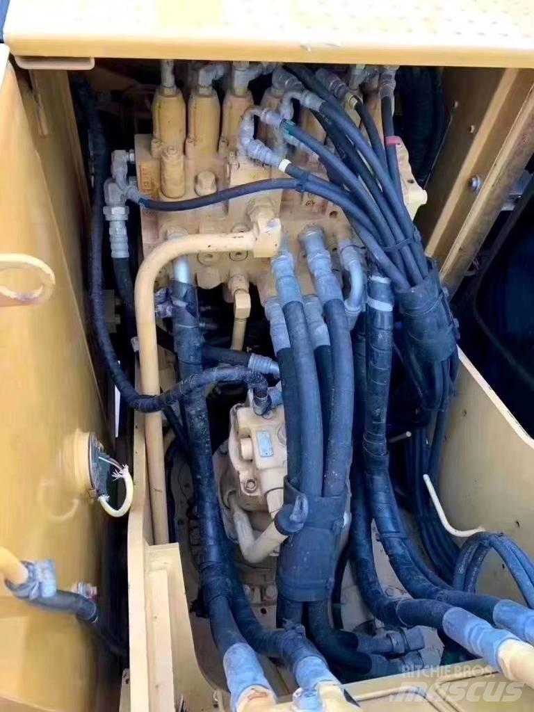 CAT 312 D Telakaivukoneet