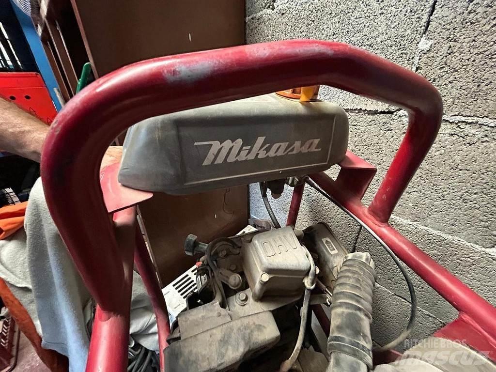 Mikasa MTR-40F Tärylevyt