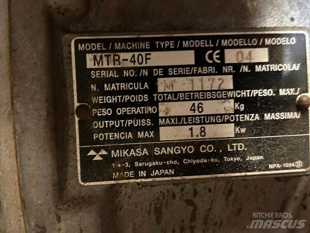 Mikasa MTR-40F Tärylevyt