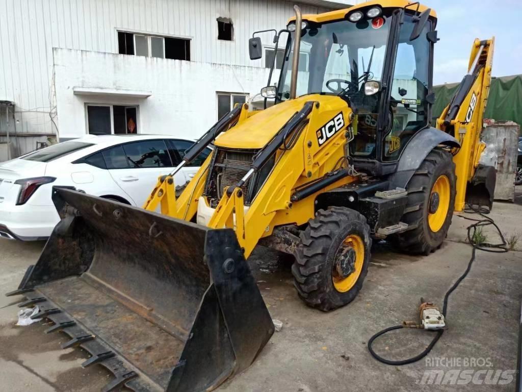 JCB 3 CX Kaivurikuormaajat