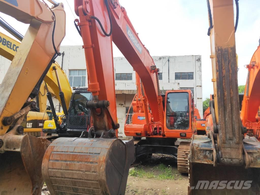 Doosan DH 215-9 Telakaivukoneet