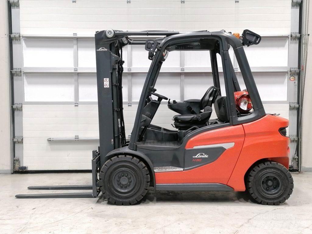 Linde H30T-01 Nestekaasutrukit