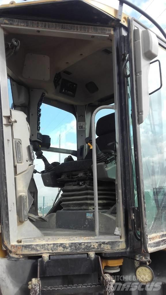 CAT 140 M Tiehöylät