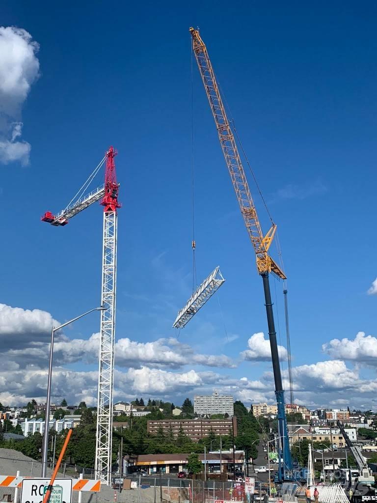 Liebherr 390 HC Torninosturit