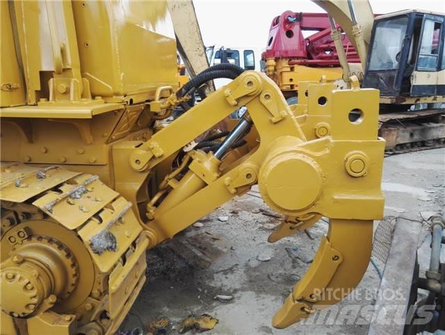CAT D 6 D Telaketjupuskutraktorit