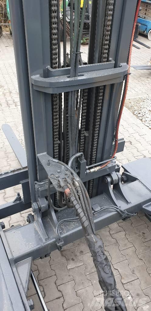 Combilift C 4500 Nelitietrukit