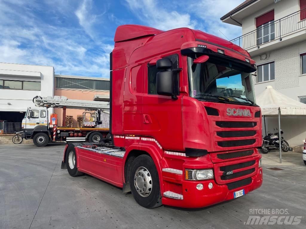 Scania R 490 Vetopöytäautot