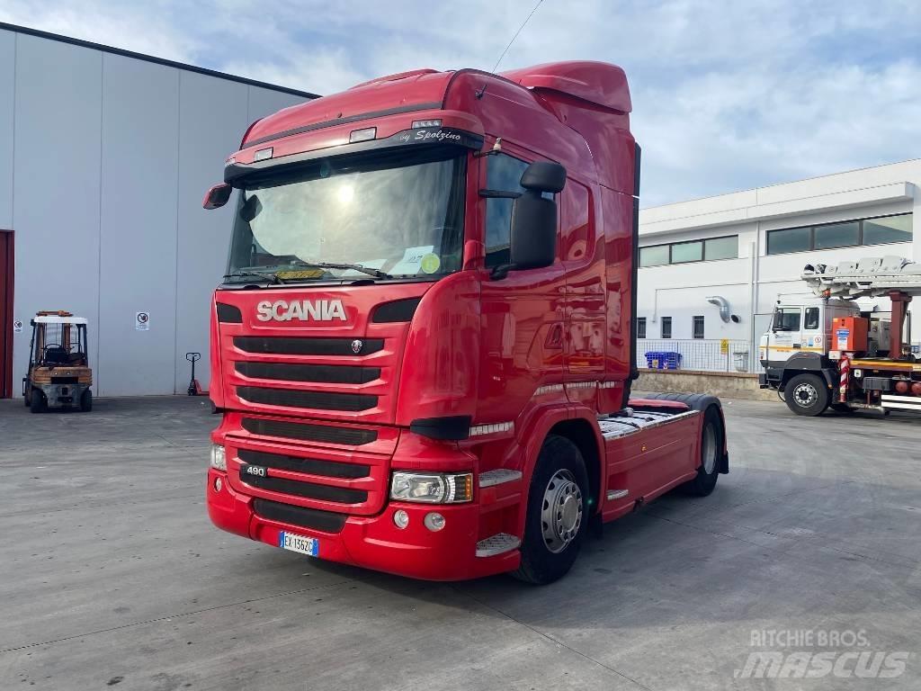 Scania R 490 Vetopöytäautot