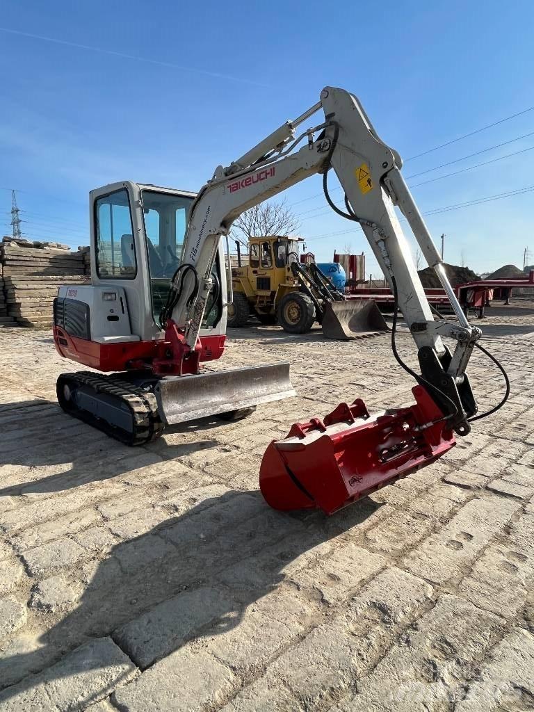 Takeuchi TB228 Minikaivukoneet < 7t
