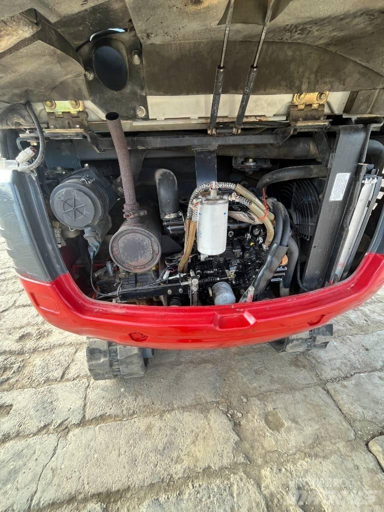 Takeuchi TB228 Minikaivukoneet < 7t