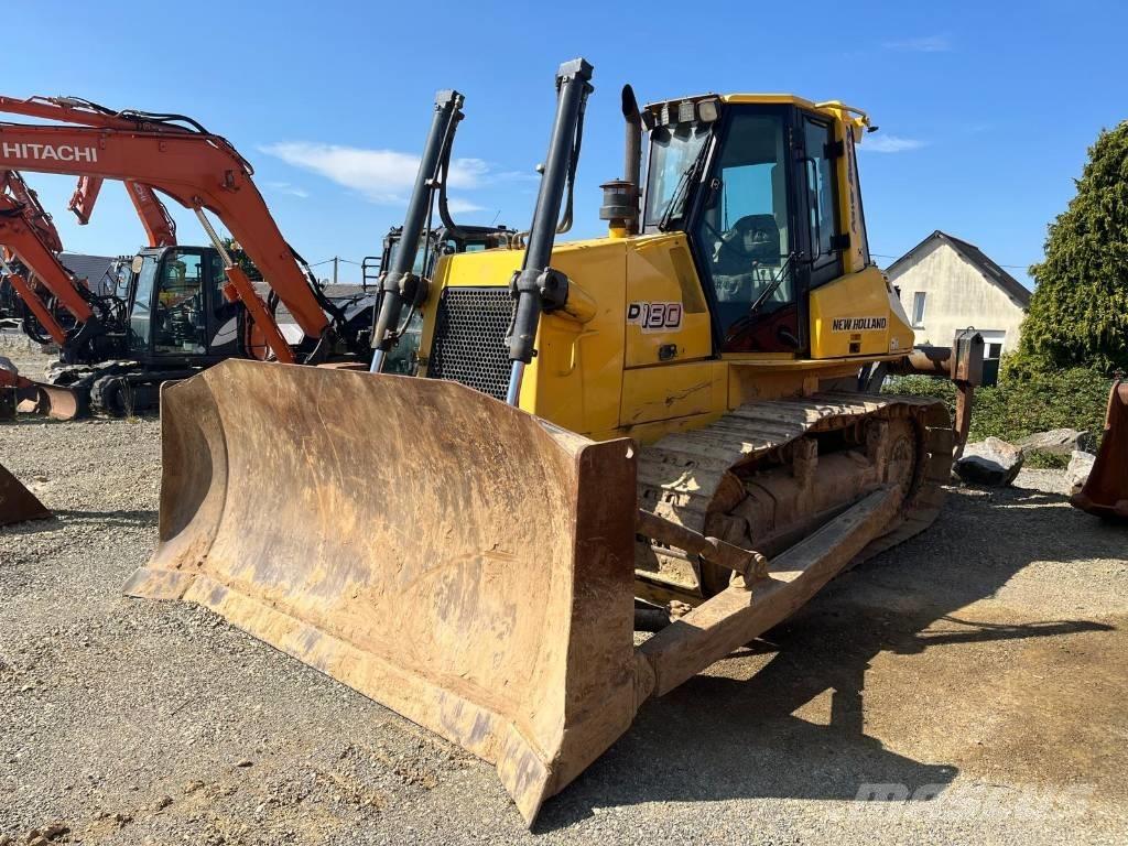 New Holland D180 Telaketjupuskutraktorit