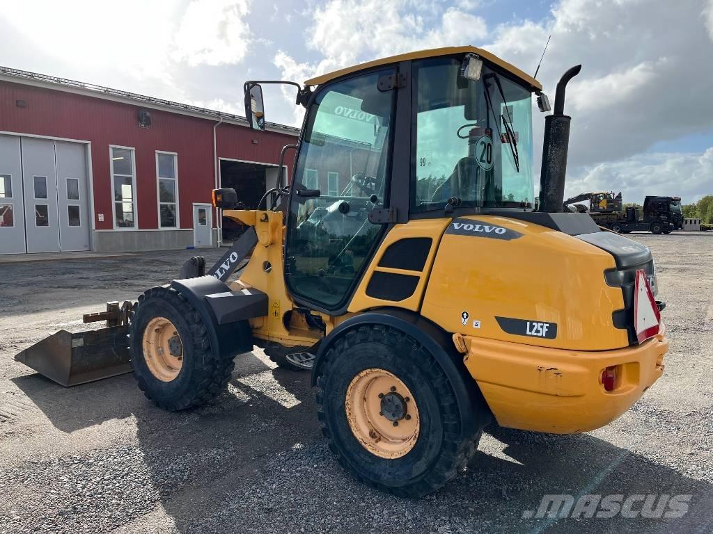 Volvo L 25 F Pyöräkuormaajat