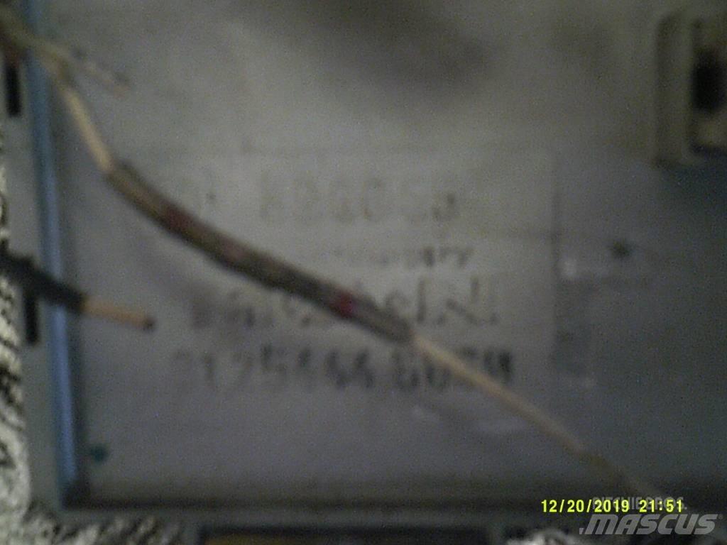 MAN TGS 81254446060 Ohjaamot ja sisustat