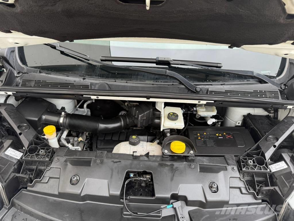 Renault Trafic Pakettiautot