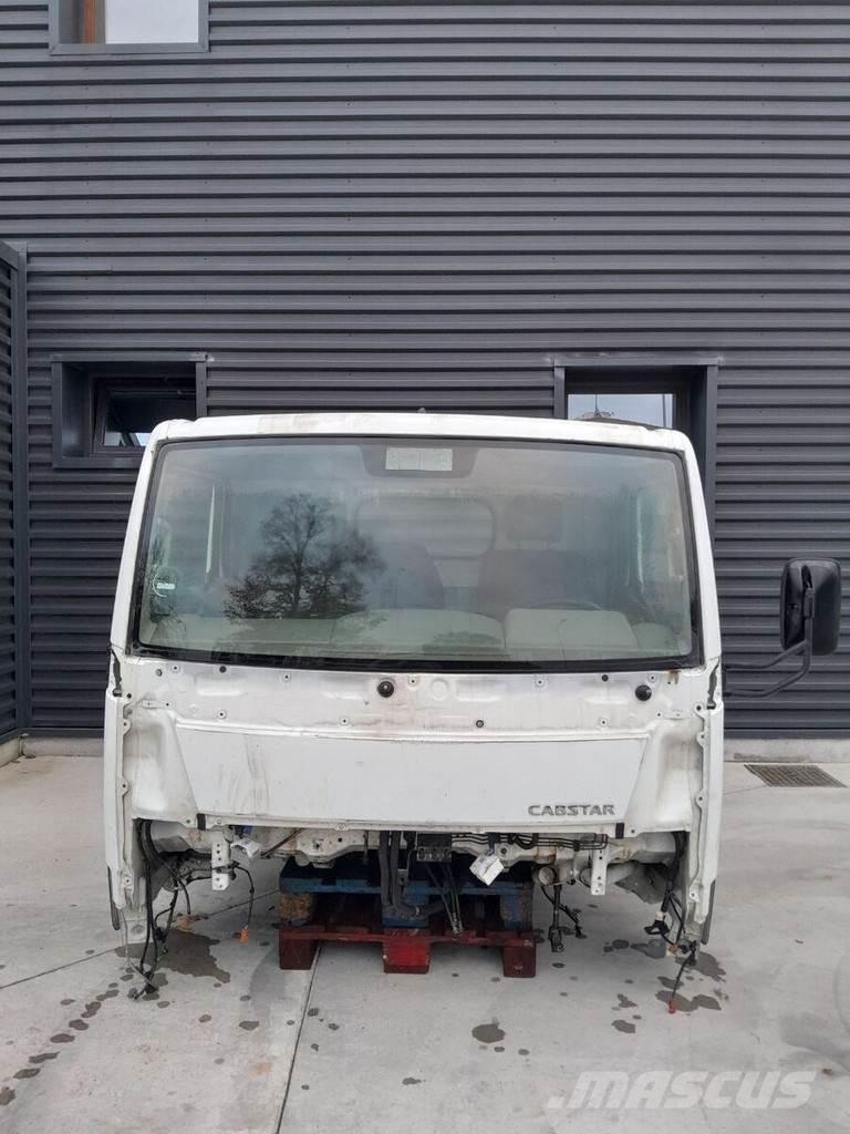 Nissan Cabstar Ohjaamot ja sisustat