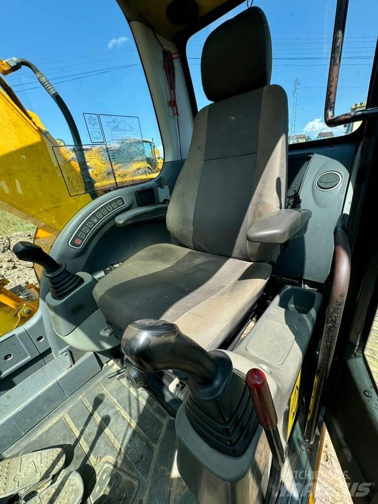 JCB JS 160 LC Telakaivukoneet
