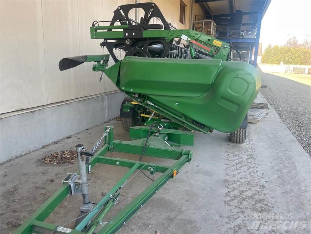 John Deere S690i Leikkuupuimurit