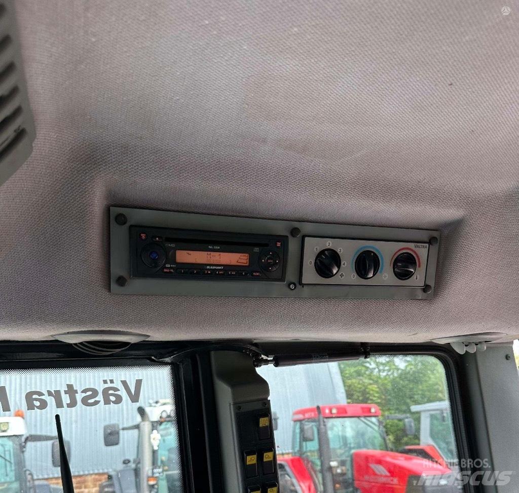Valtra T 170 Traktorit