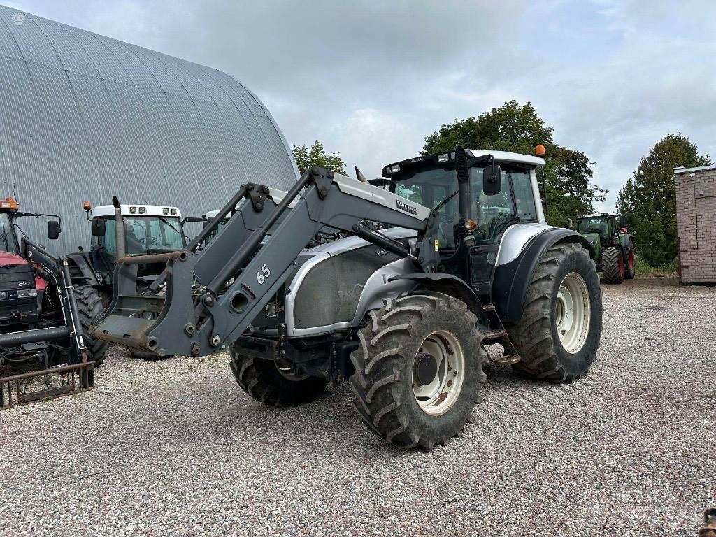 Valtra T 170 Traktorit