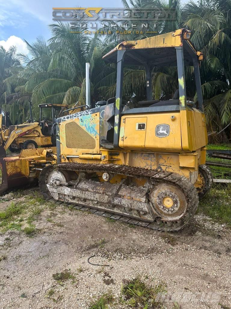 DEERE 450J LT Telaketjupuskutraktorit