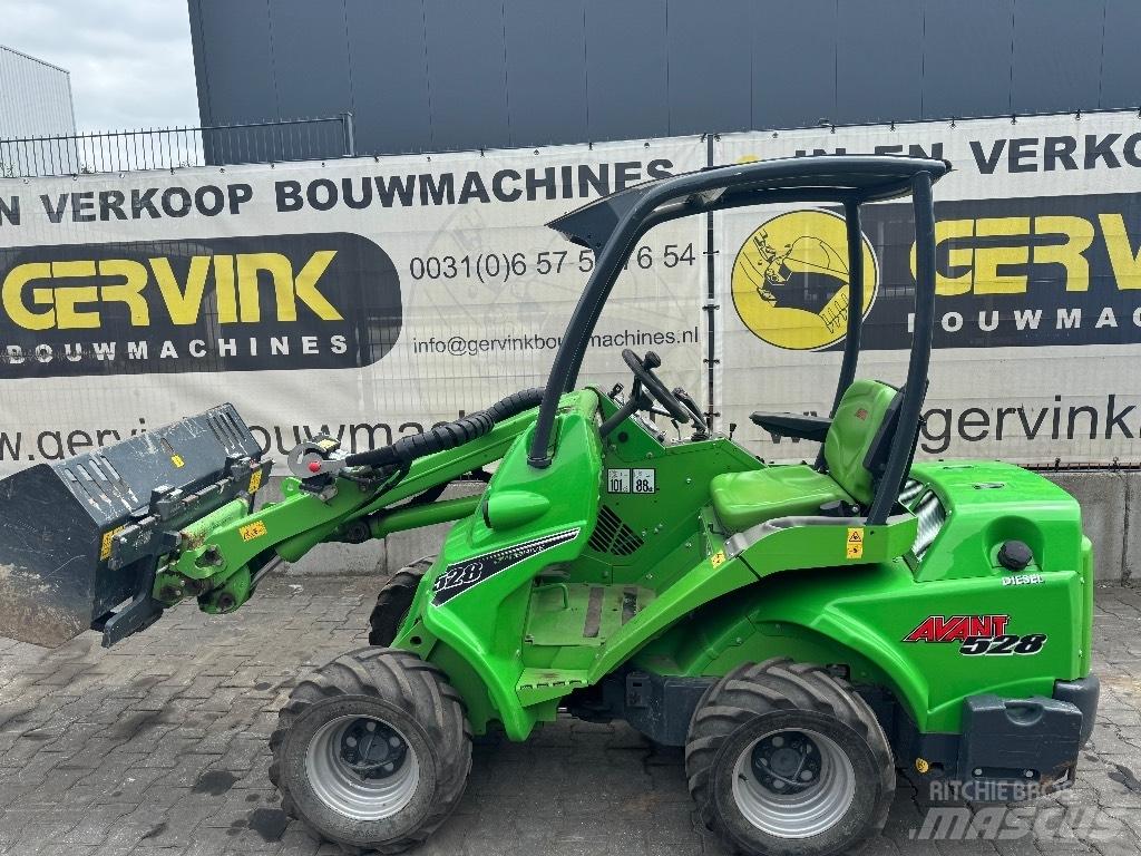 Avant 528 Pienkuormaajat