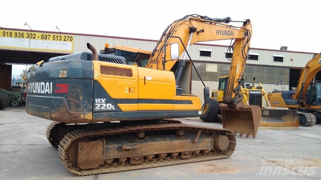 Hyundai HX 220 L Telakaivukoneet