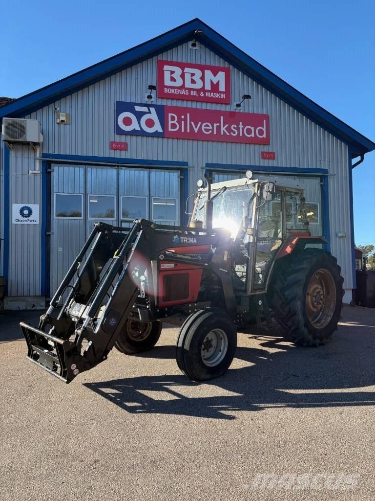 Massey Ferguson 375 Traktorit