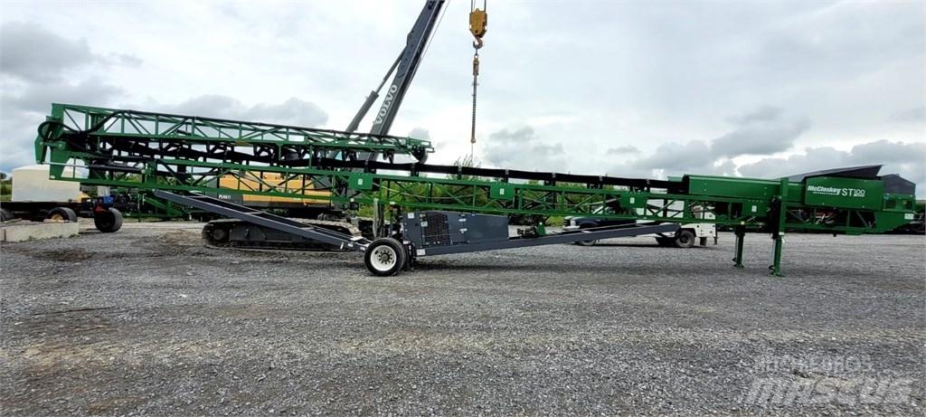 McCloskey ST100 Kuljettimet