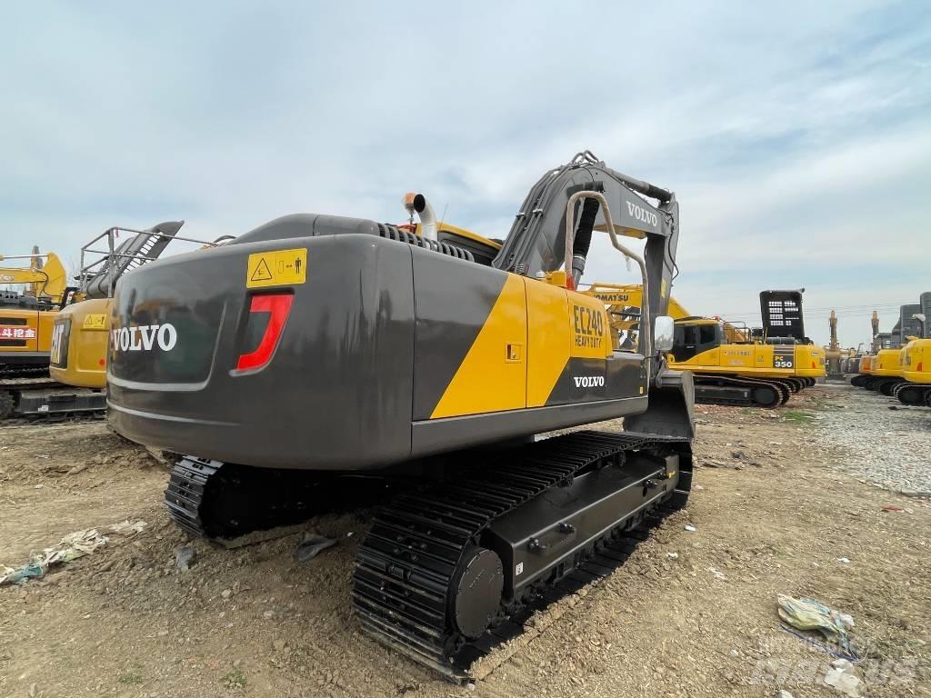 Volvo EC 240 Telakaivukoneet