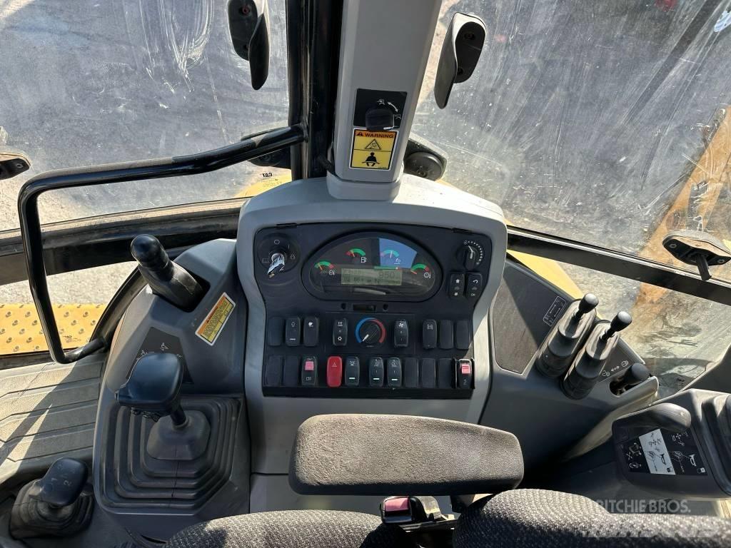 CAT 420F2 Kaivurikuormaajat