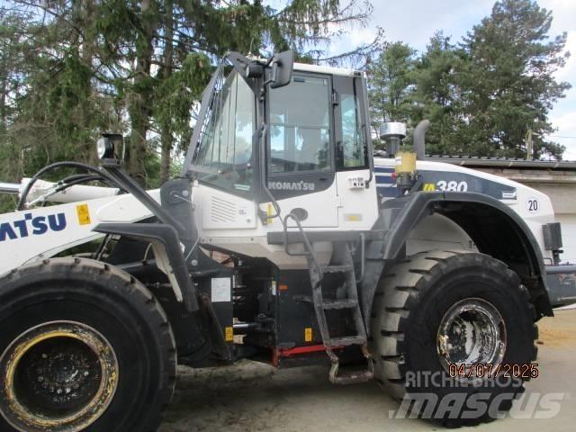Komatsu WA 380 Pyöräkuormaajat
