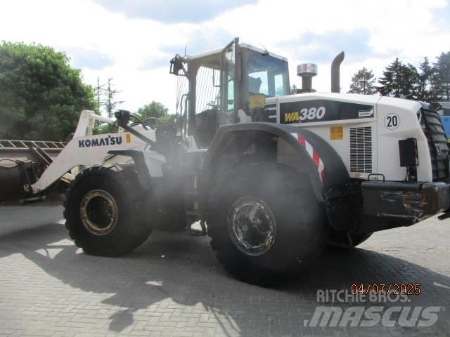Komatsu WA 380 Pyöräkuormaajat