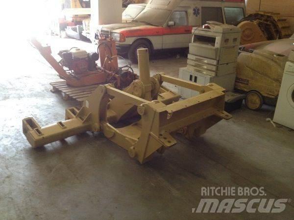CAT 140H/160H Ripper Muut koneet