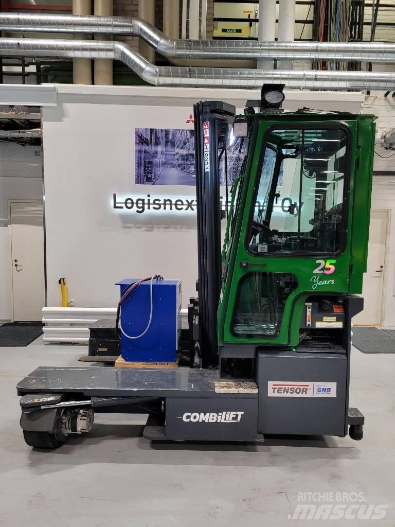Combilift C4000ET Nelitietrukit