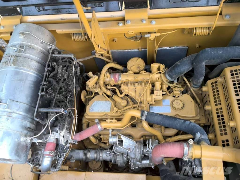 CAT 329 E Telakaivukoneet