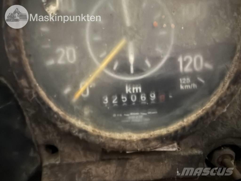 Scania LS 76 kranbil Nosturiautot