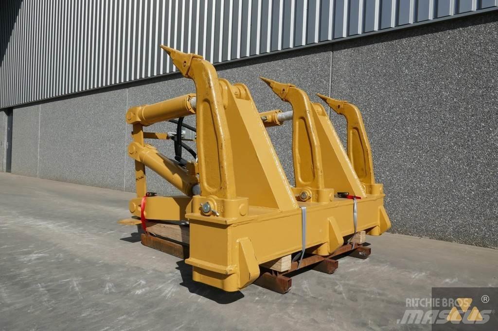 CAT D7E Ripper Muut